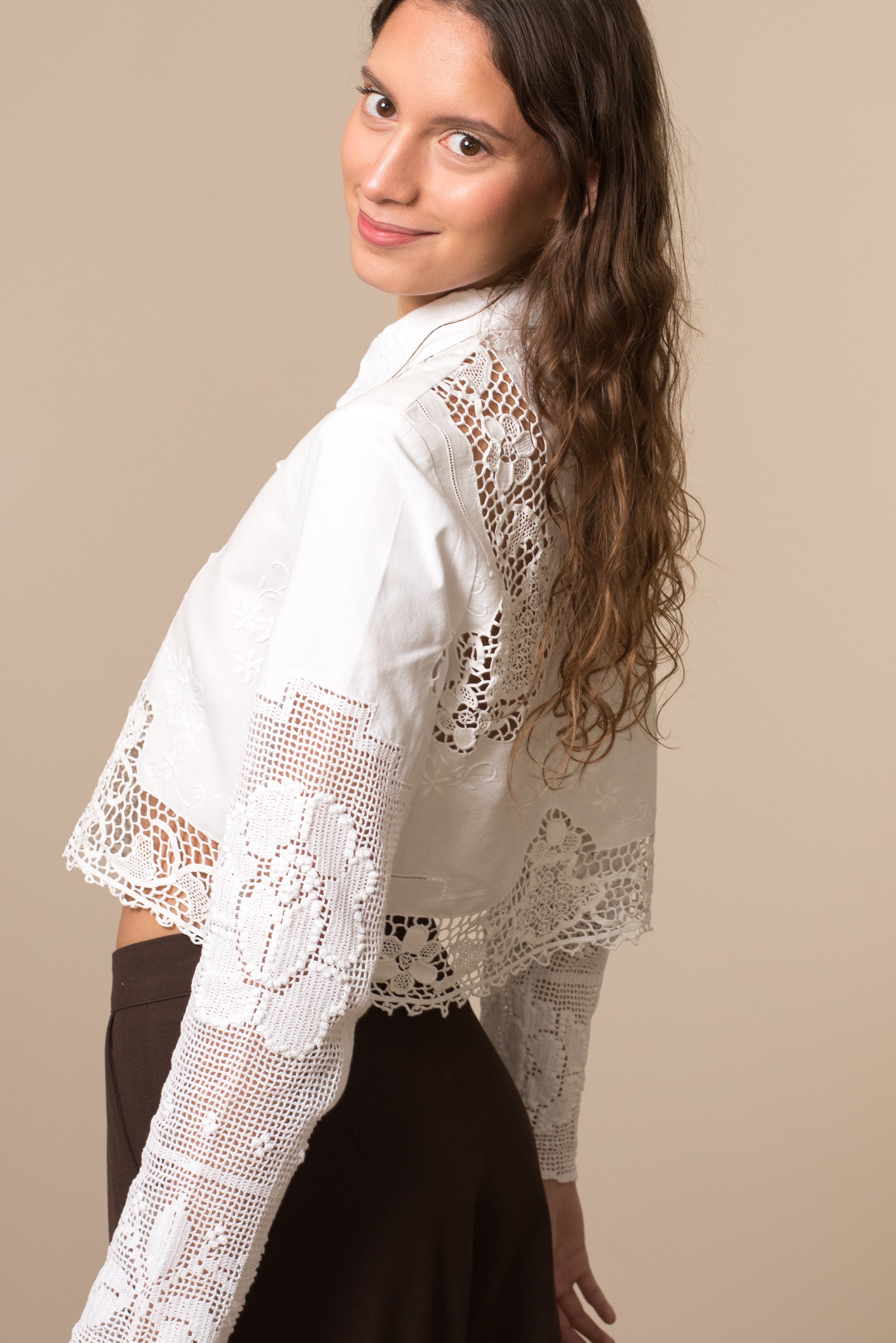 πουκάμισο από παραδοσικό τραπεζομάντηλο